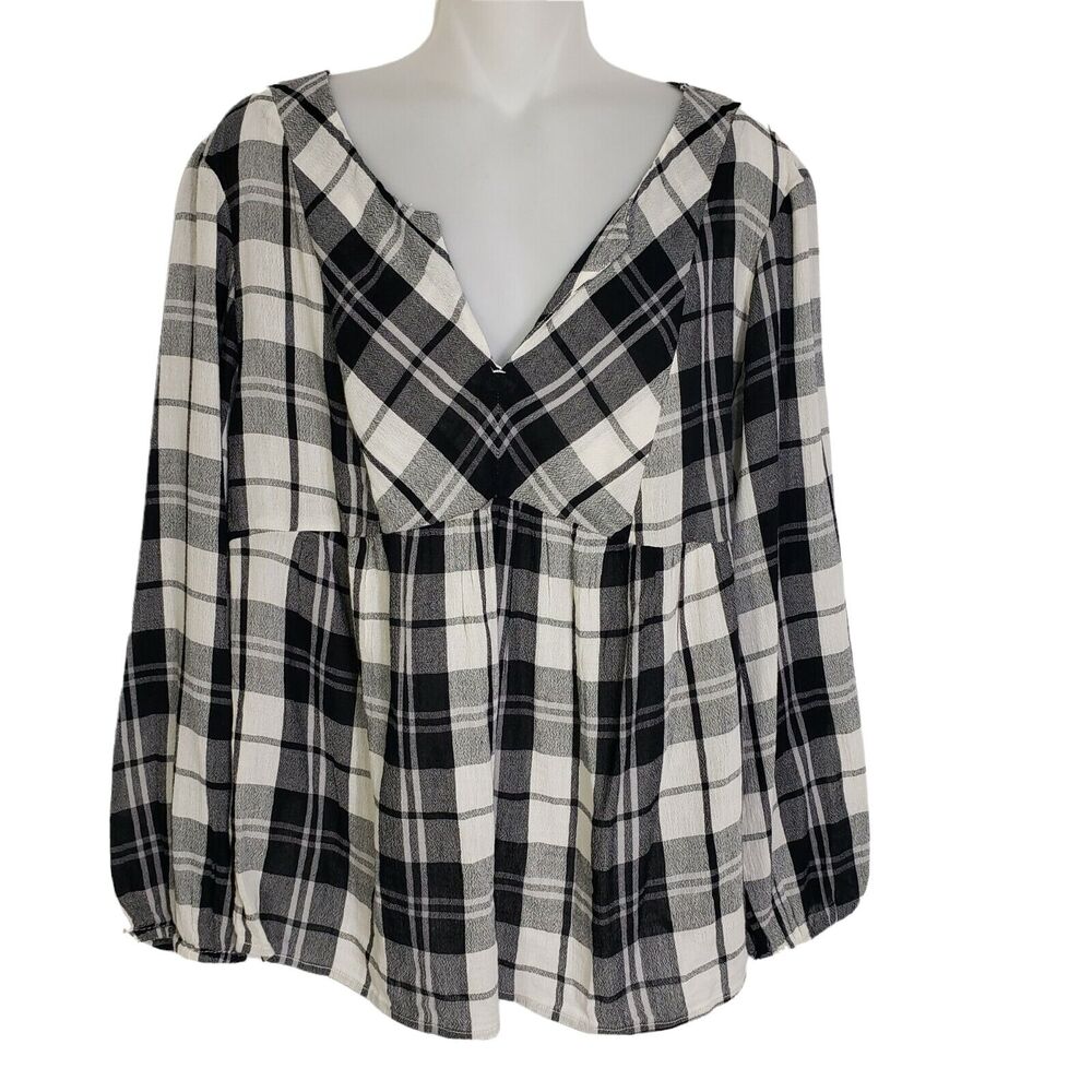 Old Navy Top Womens Small Black White Plaid Baby Doll V Neck Long Sleeves Rayon